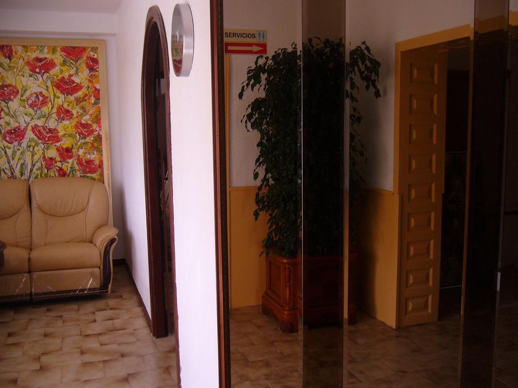 Albergue El Artista Villajoyosa  Exterior foto