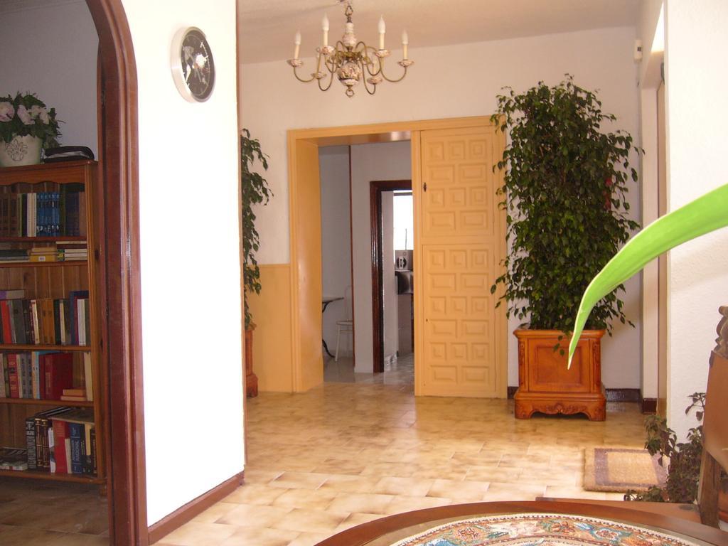 Albergue El Artista Villajoyosa  Exterior foto